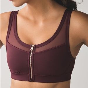 Lululemon Drop It Like It’s Hot Bra